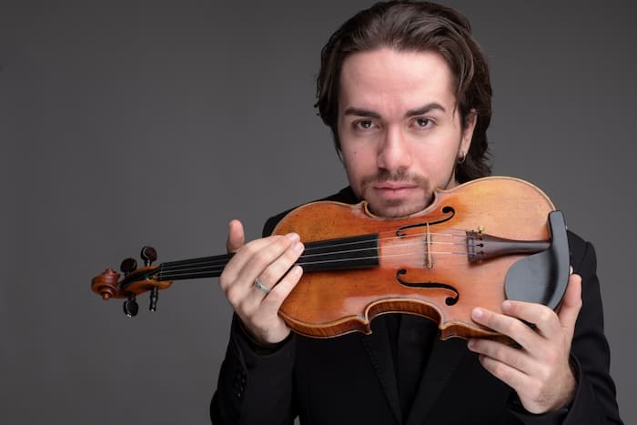 Giuseppe Gibboni - violino (Premio Paganini 2021)